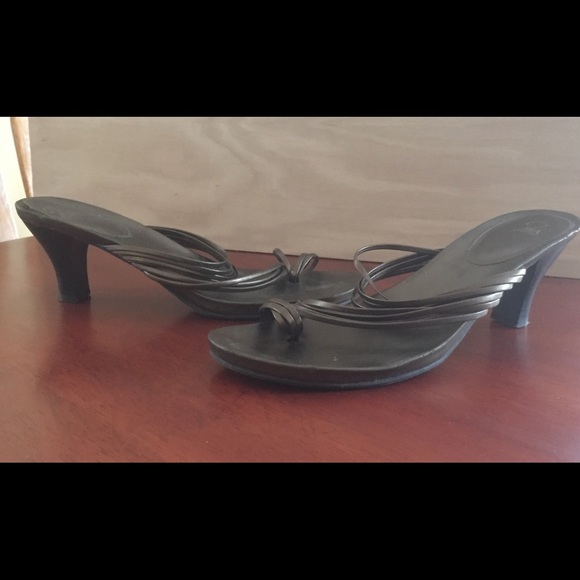 Bronze scrappy Sandals size 10 - Picture 5 of 8